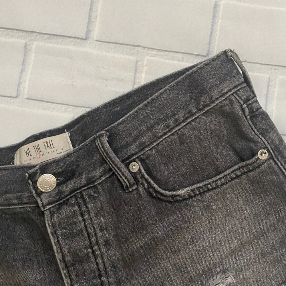 Free People We The Free Gray Faded Denim Cutoff Jean Shorts - Picture 2 of 8